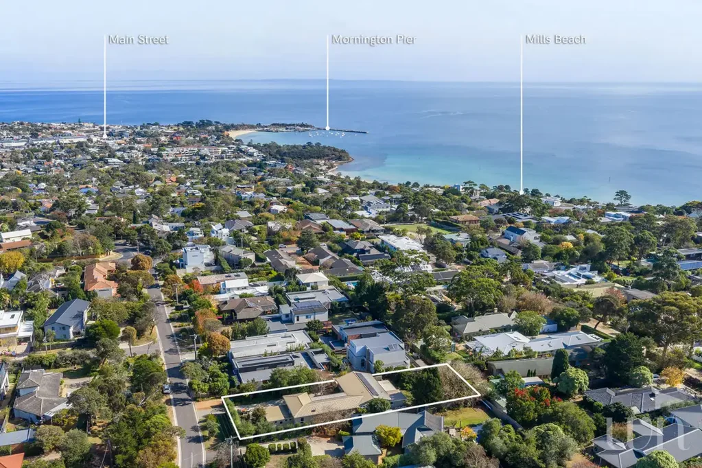 164 Barkly Street, Mornington, VIC 3931