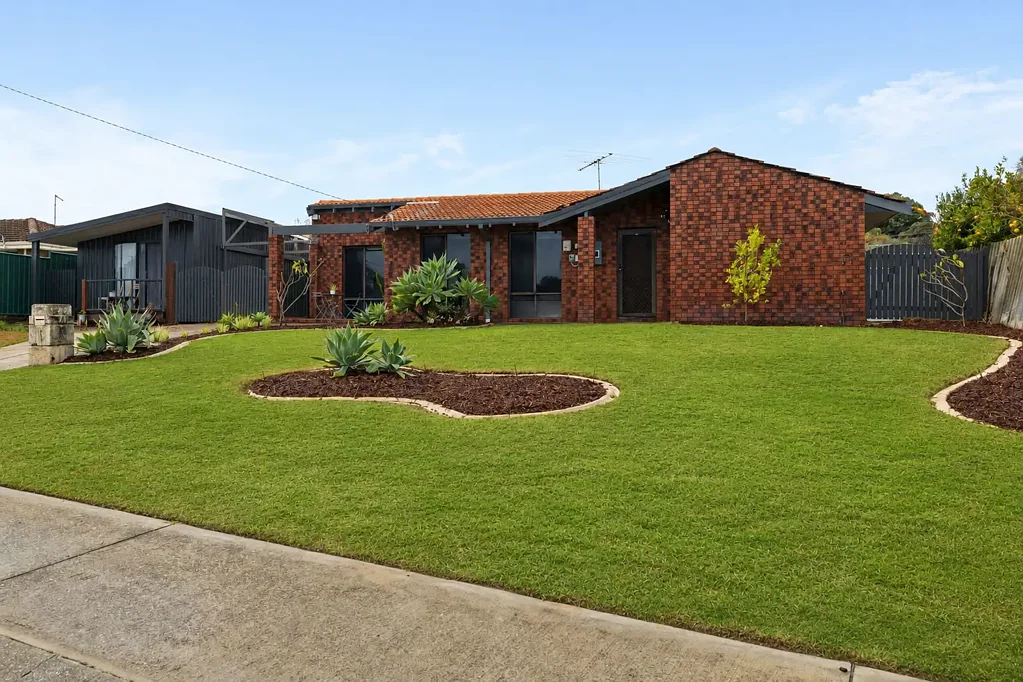 Spearwood 5房  The ultimate multi-generational living opportunity.