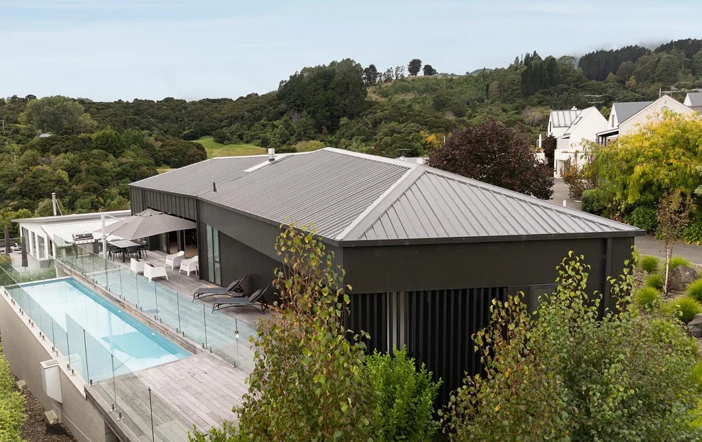 Akaroa 3બેડરૂમ Precision, style and a pool