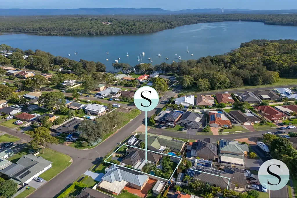 16 Government Road, Wyee Point, NSW 2259