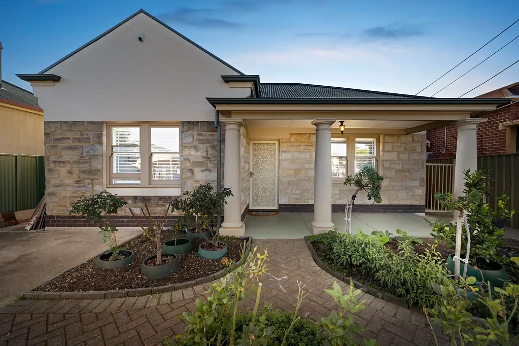 Glandore 3ਬੈੱਡਰੂਮ Stylish & Sustainable Character Art Deco Home