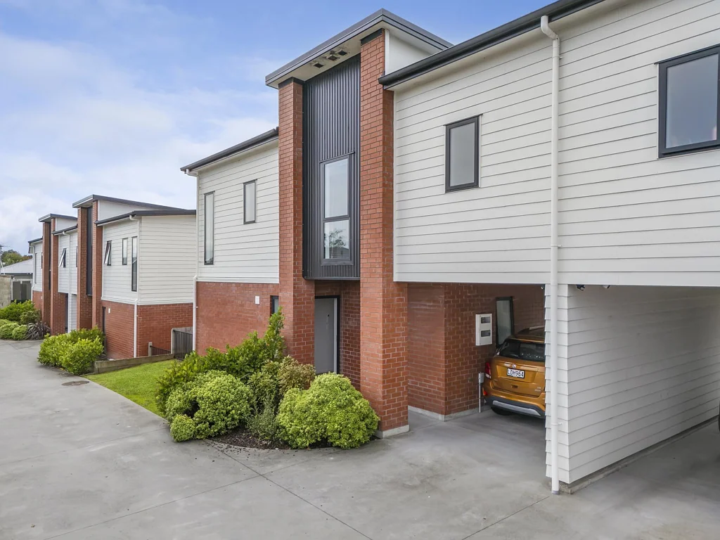 Glenview 4房  ONE House - FOUR Income Streams