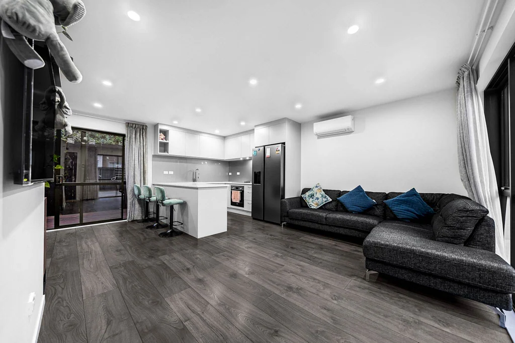 Blockhouse Bay 3 Slaapkamer Modern Living in the Heart of Blockhouse Bay