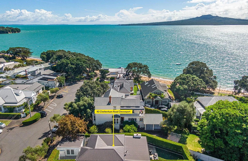 Devonport 3 Slaapkamer Coastal Charm Meets Contemporary Living