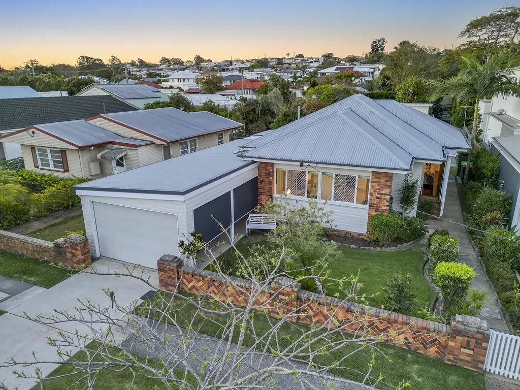 Wavell Heights 4ਬੈੱਡਰੂਮ A Home for Today. A Villa for Tomorrow. An Address for Generations!