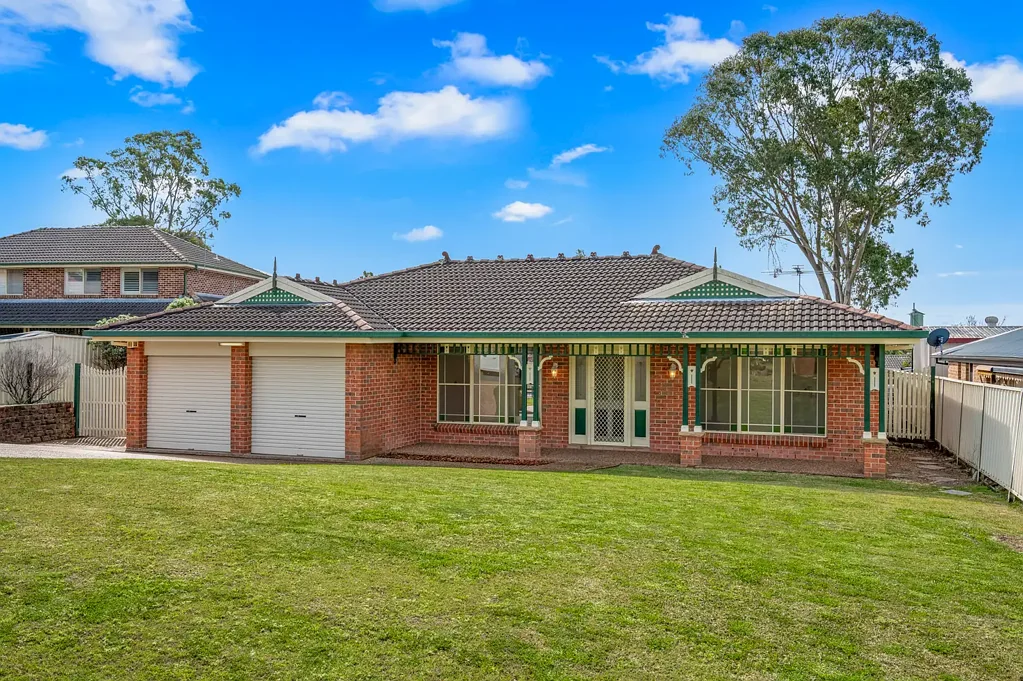7 Bronwyn Close, Thornton, NSW 2322