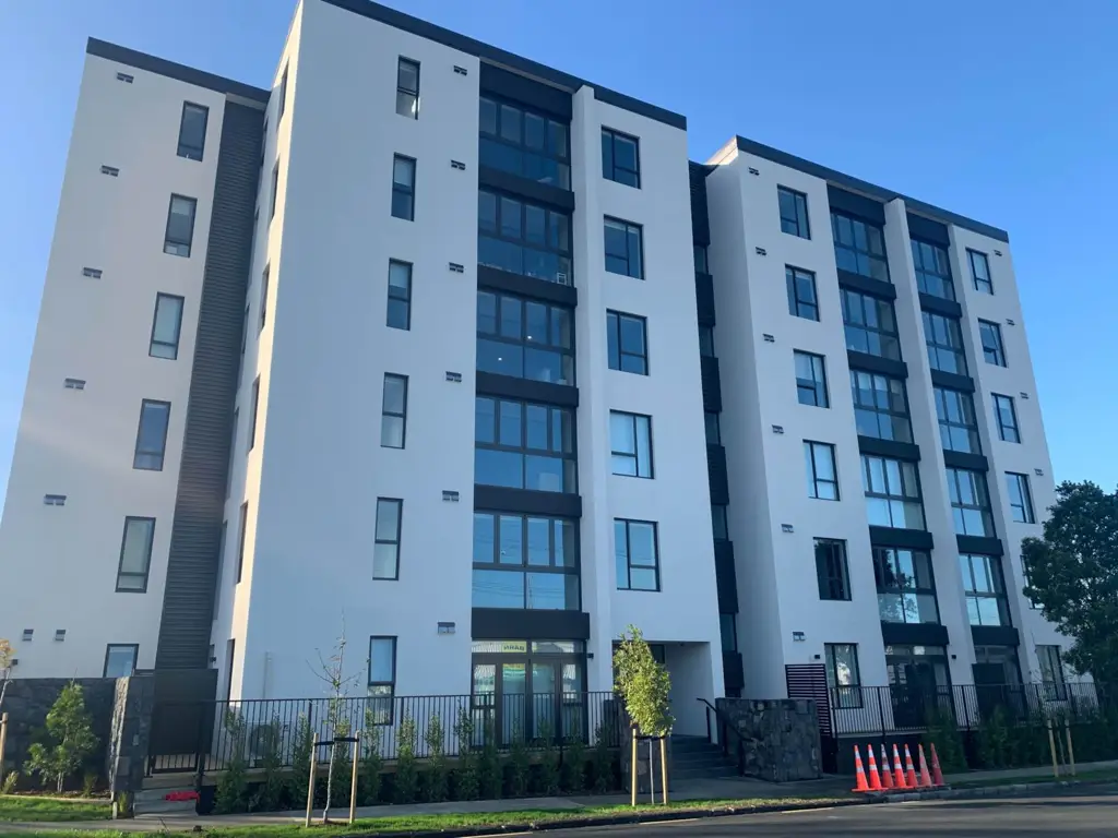 MODERN APARTMENT IN CONVENIENT LOCATION