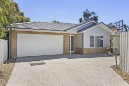 66A Duells Road, Rosebud