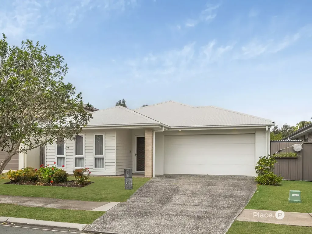Newport 4Kwarto Spacious Lowset Living with Room for the Whole Family!