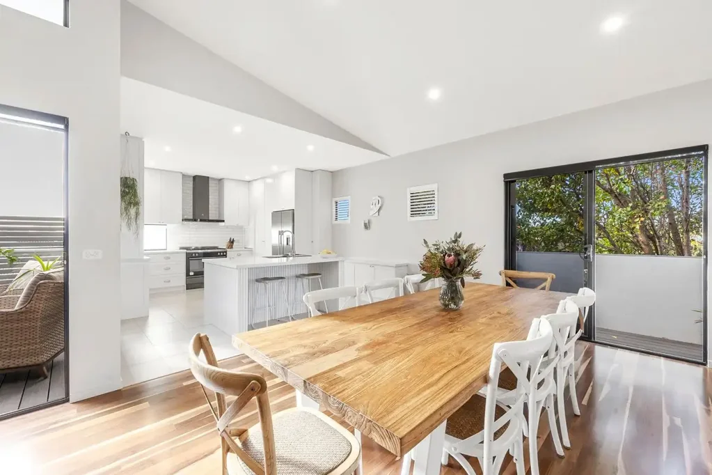Torquay 4房  SPACIOUS COASTAL LIVING WITH FLEXIBLE FAMILY APPEAL