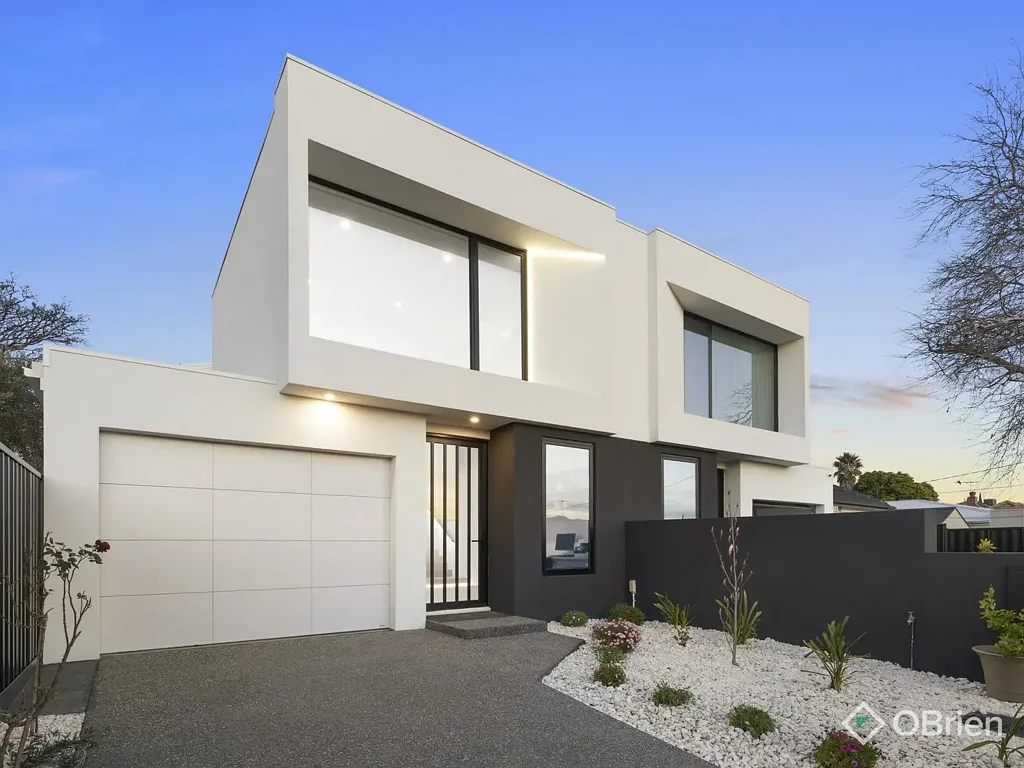 Bentleigh East 4 Bedroom Unrivalled Quality with Designer Sophistication