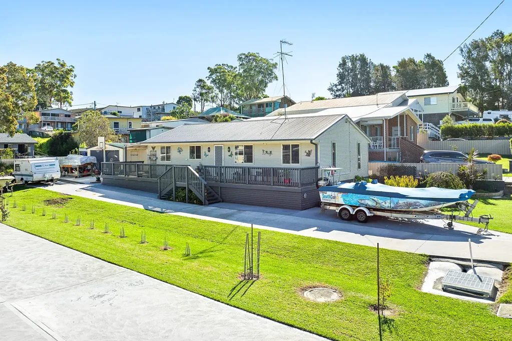 Tuross Head 4房  Spacious Single Level Living