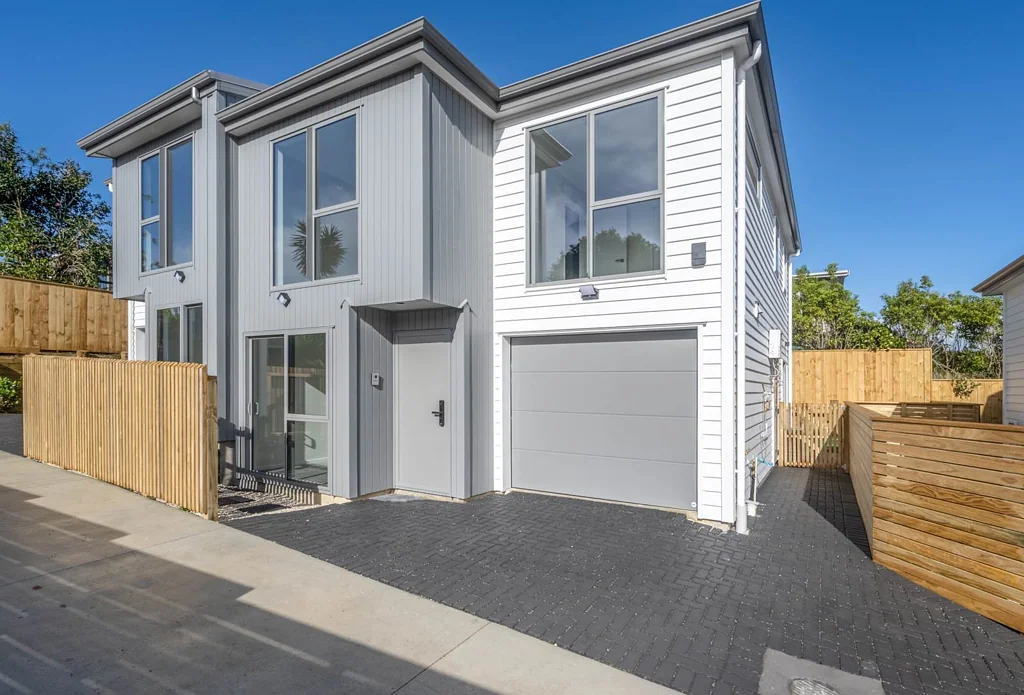 Pakuranga 3Phòng ngủ Modern Comfort Meets Timeless Charm–3 Bed + Study