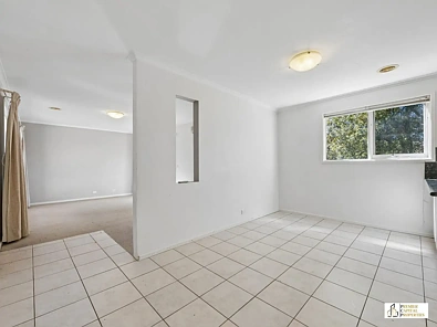 17 Blackman Crescent, Macquarie, ACT 2614, 3房, 2浴, House