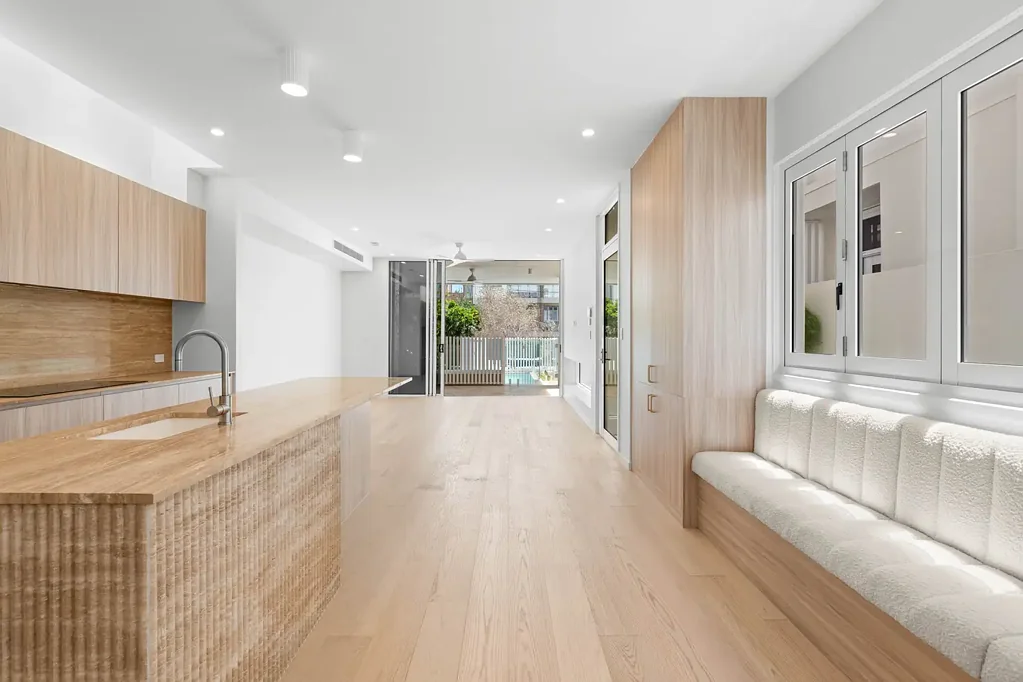1/2b Banksia Broadway, Burleigh Heads, QLD 4220