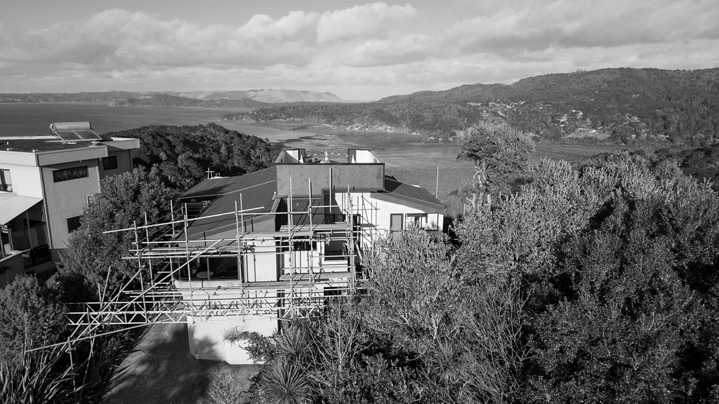 Laingholm 3房  MORTGAGEE SALE