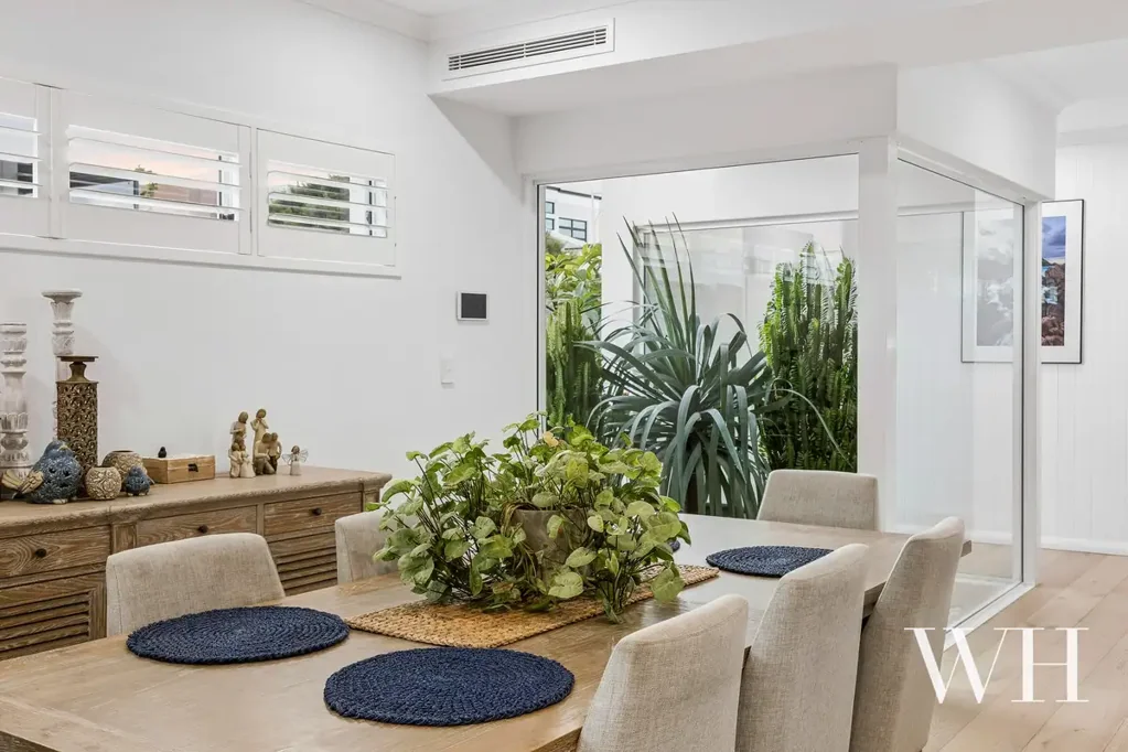 North Coogee 4Zimmer Breezy Beach House in Serene Parkside Setting