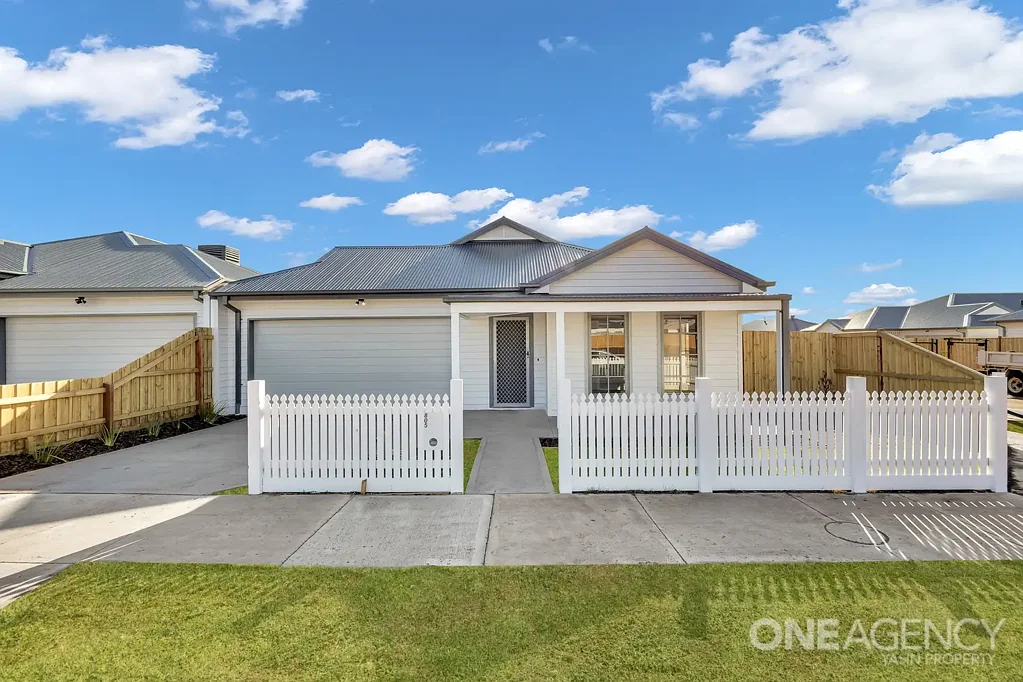 Modern Family Living in the Heart of Eynesbury