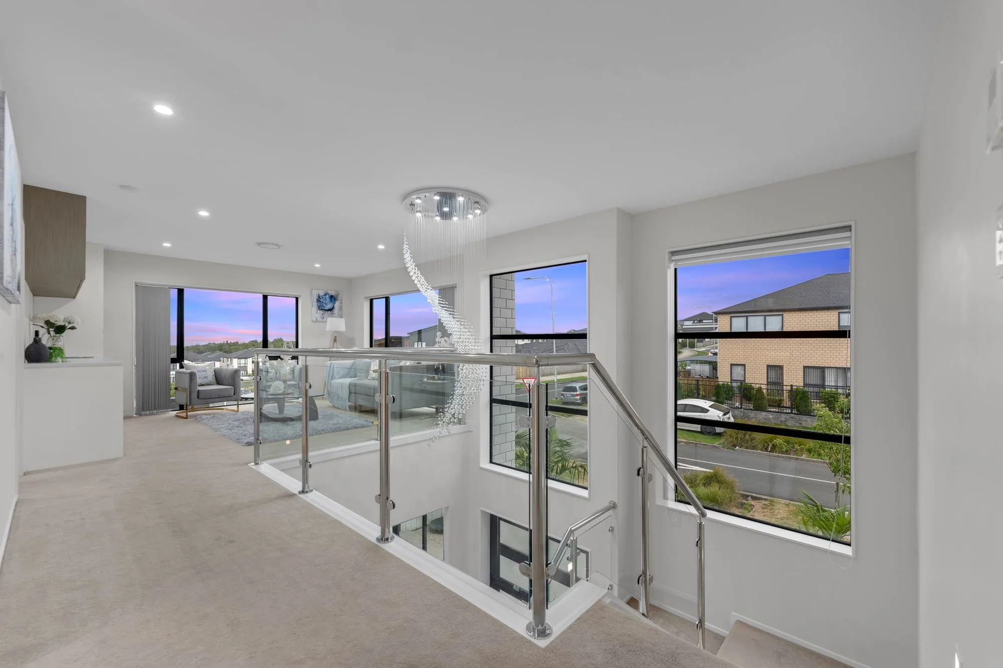 Flat Bush 7 Bedroom EXQUISITE DESIGN CORNER HOME!