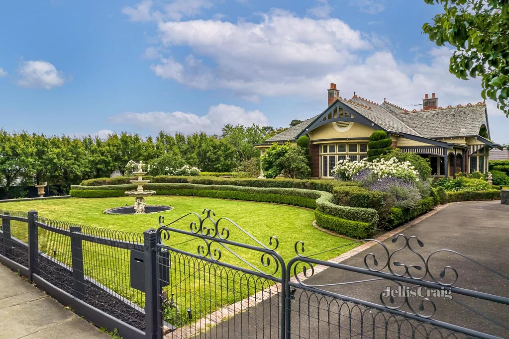 2-4 Garden Street, Reservoir, VIC 3073