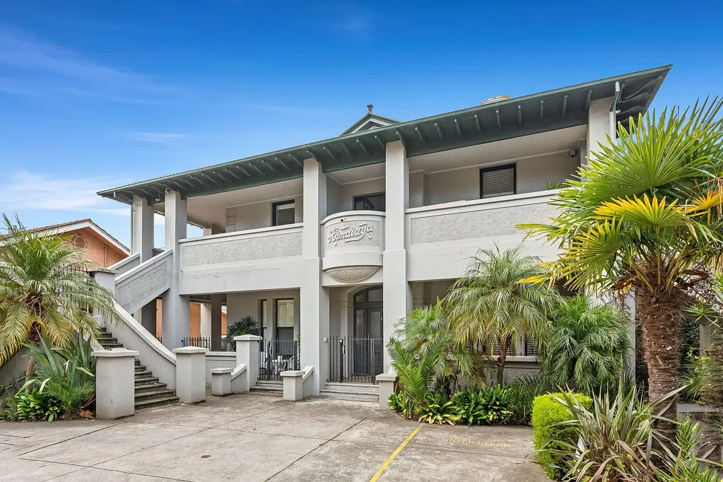 St Kilda 2ਬੈੱਡਰੂਮ Ground Floor Haven in an Historic Mansion Overlooking the Gardens