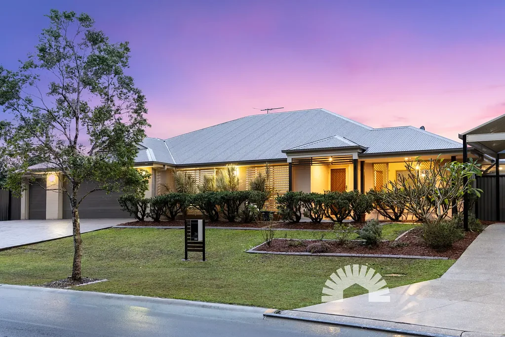 Narangba 5房 宽敞的家庭住宅位于Creekside Estate，带屋顶下 granny flat Spacious Family Home in Creekside Estate, with Under-roof Granny Flat