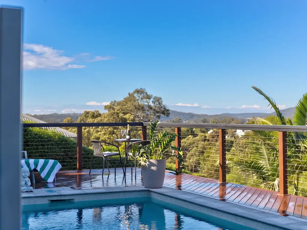 Upper Coomera 4 Slaapkamer BREATHTAKING VIEWS, A SENSATIONAL FLOOR PLAN AND SOME EXTRA TOUCHES THAT MAKE THIS HOME REALLY SPECIAL!!