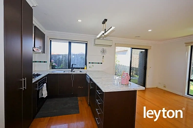 3/2 Stephenson St, Springvale, VIC 3171, 3 Bedrooms, 2 Bathrooms, Townhouse