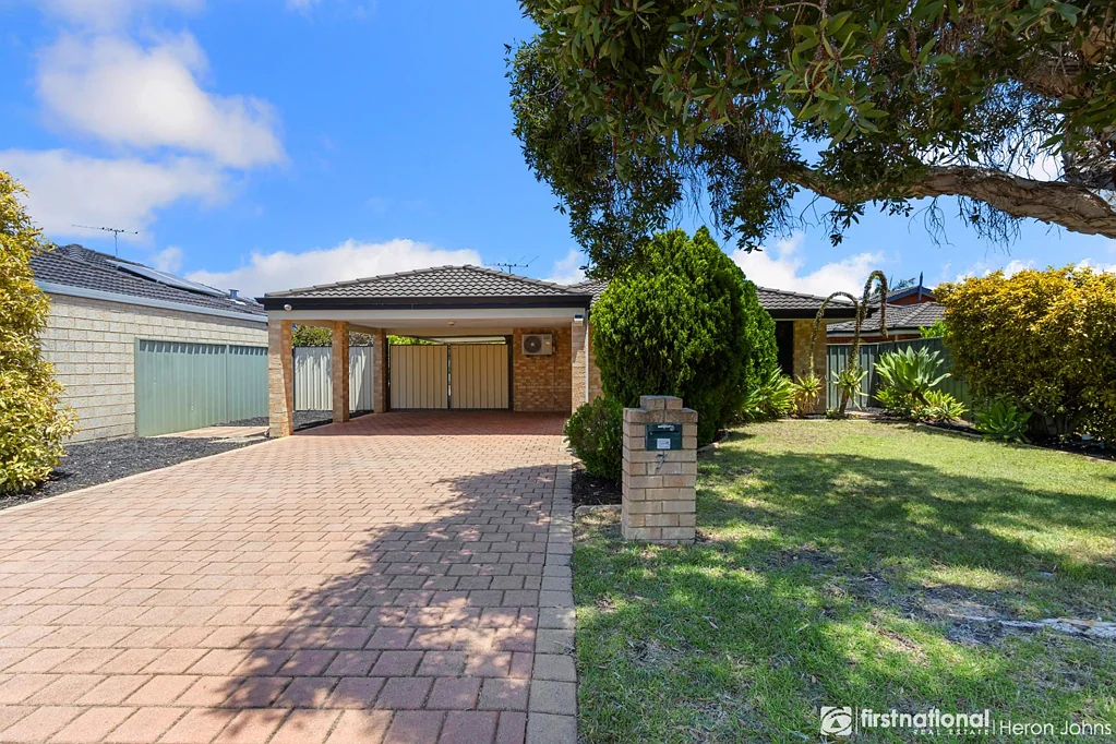 7 Dunnage Court, Atwell, WA 6164
