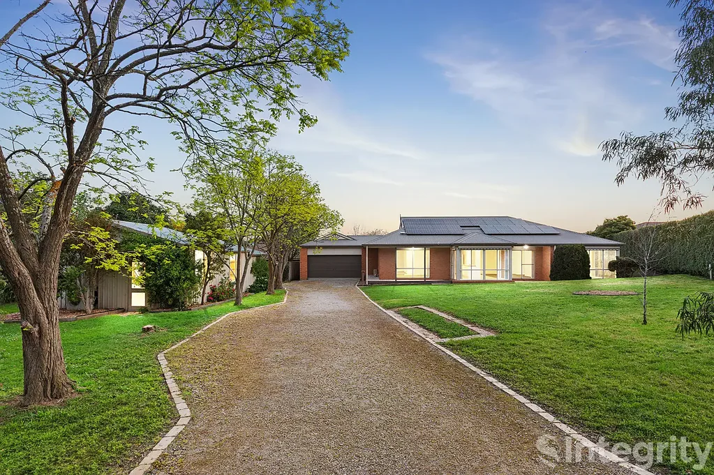 Yarra Glen 3બેડરૂમ SPACE, PRIVACY AND VERSATILE LIVING IN YARRA GLEN