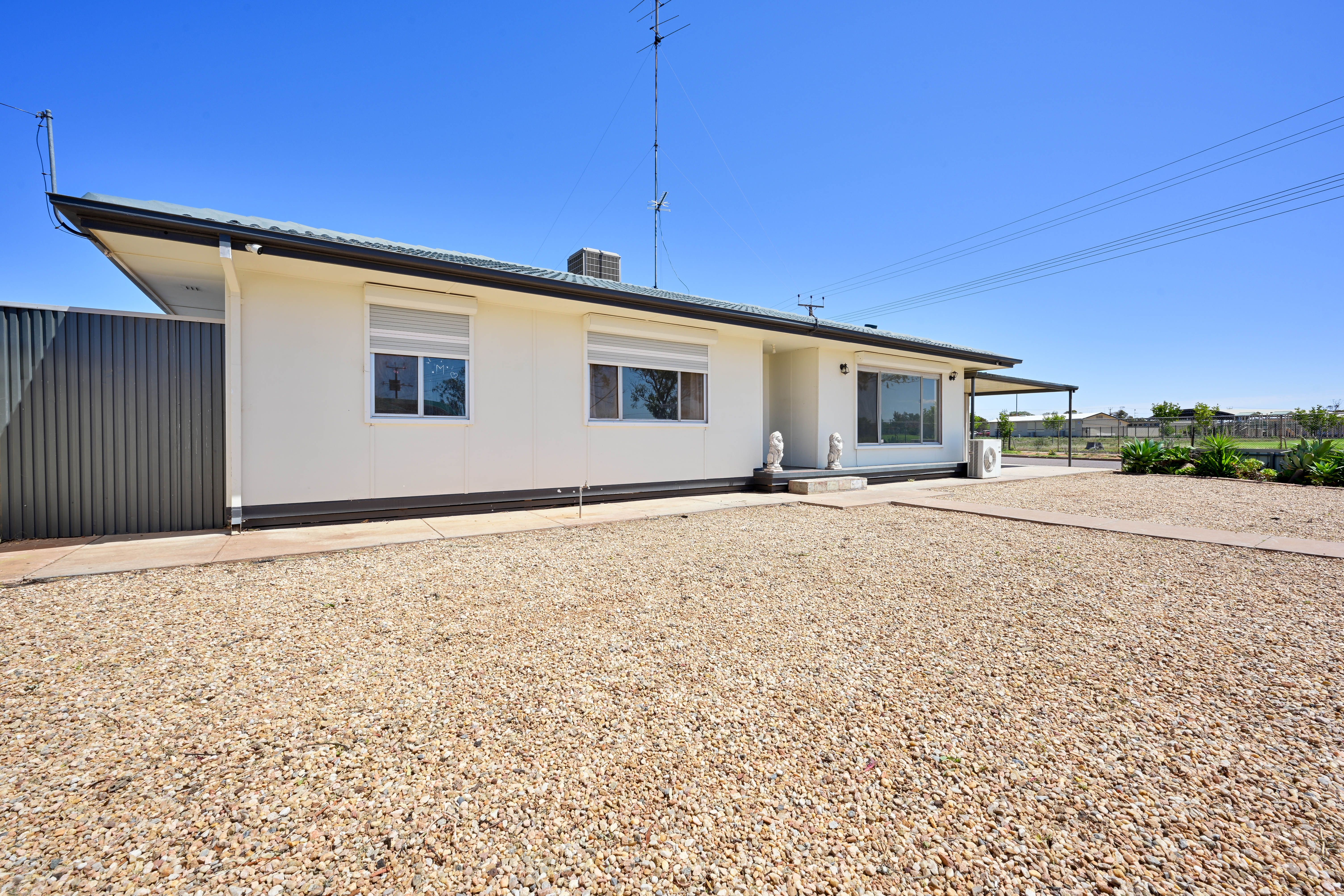 1 RICHARDS ST, WHYALLA NORRIE SA 5608, 0部屋, 0バスルーム, House