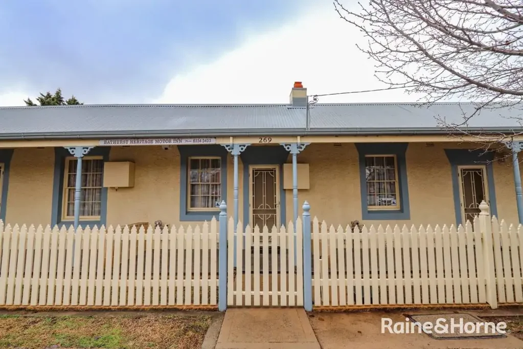 Fully Furnished Semi - Available Now!!!