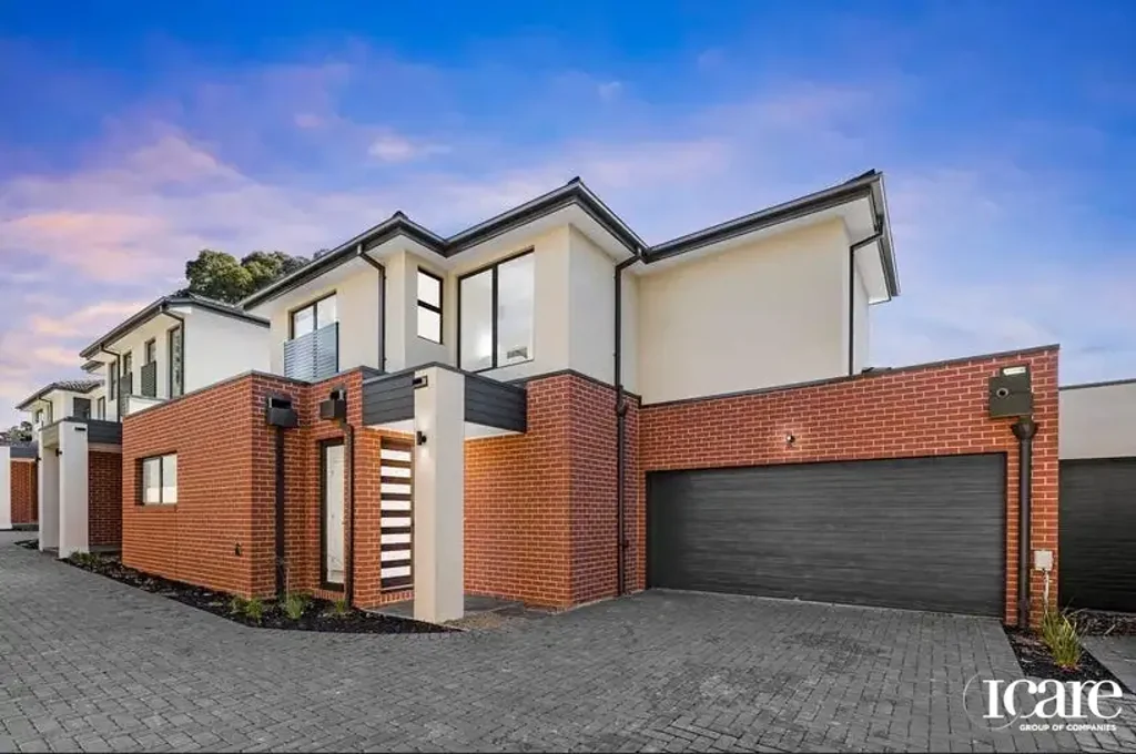 2/17 William Road, Croydon, VIC 3136