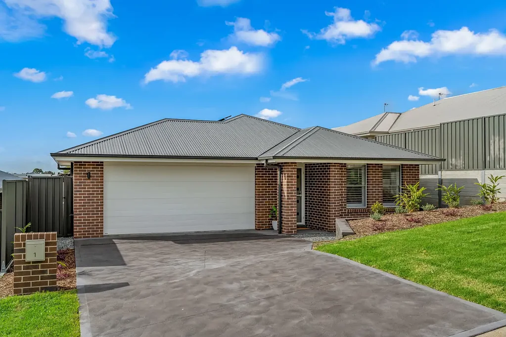 Farley 4房  Freestanding Freedom, Torrens Title Living!