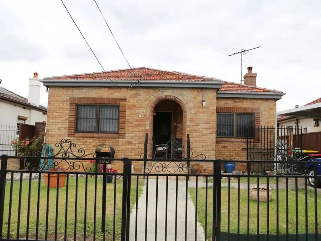 Kingsgrove 4Kwarto Renovators Delight