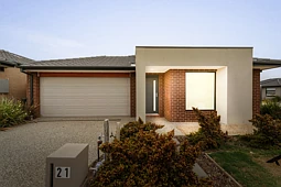 21 Nuttall Street, Mambourin