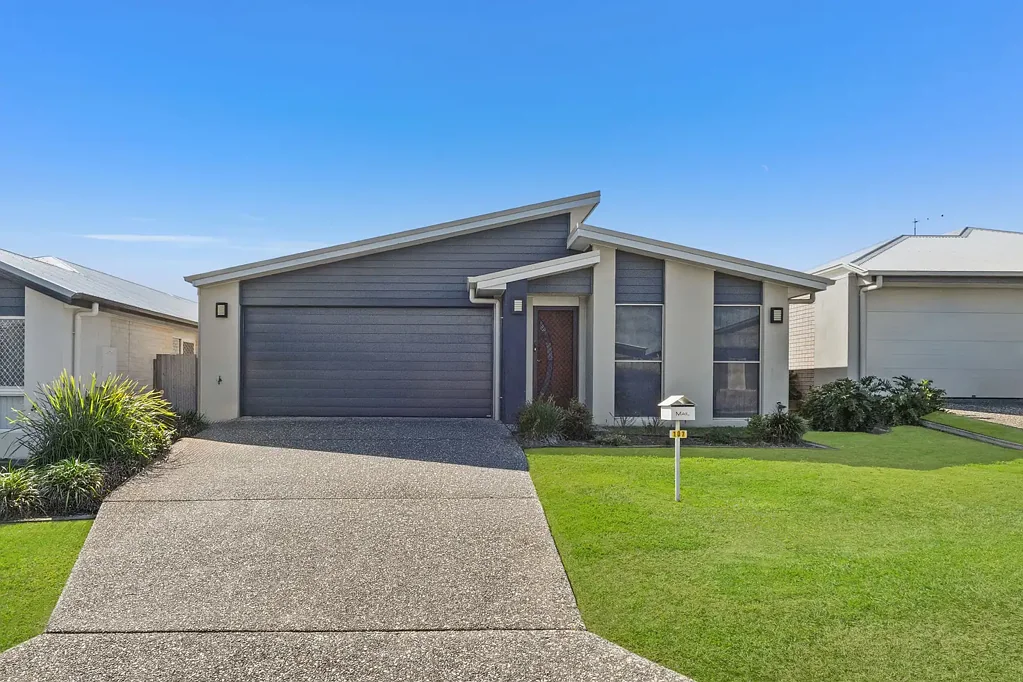 Morayfield 4غرفة نوم Modern Style, Prime Location & Effortless Living