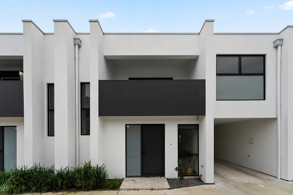 Stylish & Spacious Townhouse