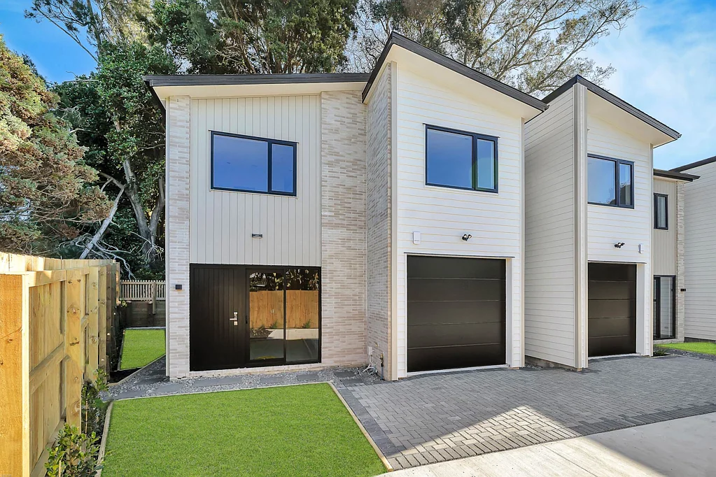 Clendon Park 4ਬੈੱਡਰੂਮ Brand New Standalone Family Homes Beside the Park