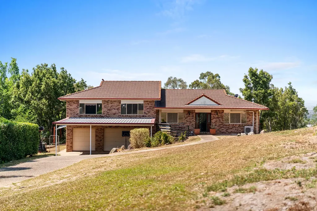 Ormeau 4房  We love 22 Leaver Court, We know you will too!