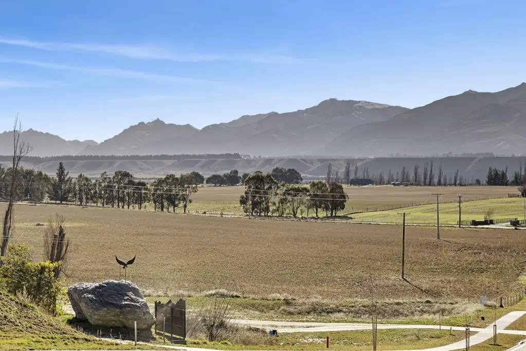 8 Midrun Lane, Luggate, Wanaka, Otago