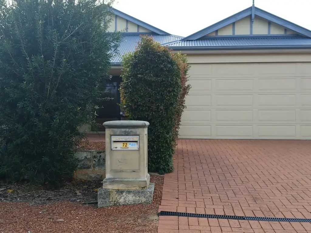 Perfect Family Living Opposite the Park ! - BREAK LEASE