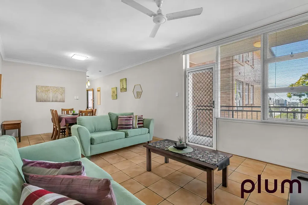 Fully Furnished Convenience and Comfort in Prime Toowong Location