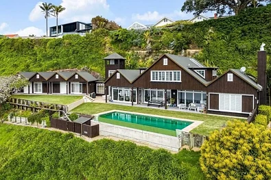超出CV价$300万！奥克兰又一顶级房源售出，中介称，富豪正扎堆买房！