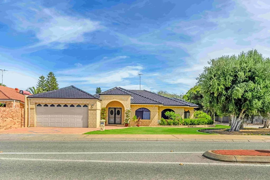 1B Montego Way, Halls Head, WA 6210