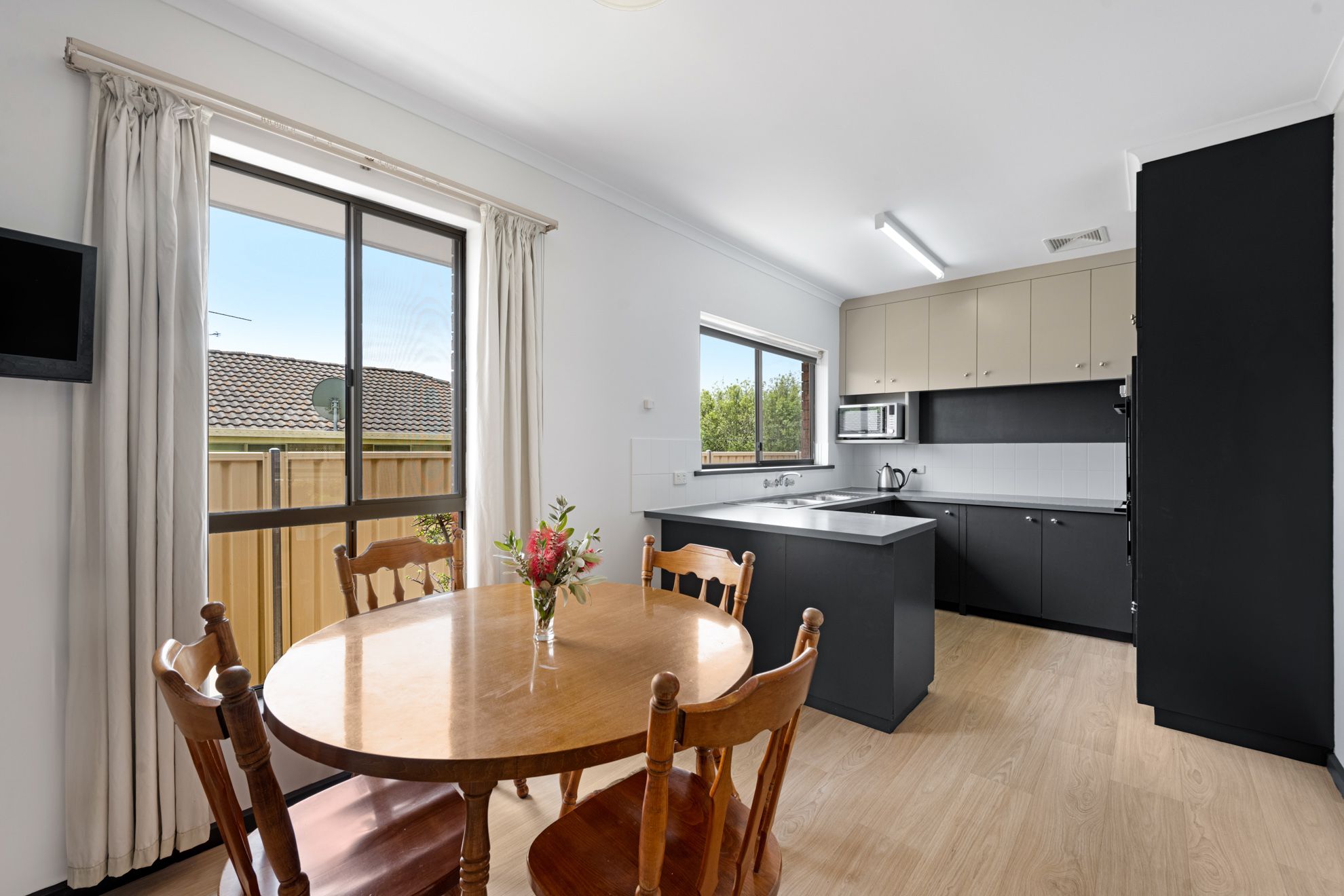 UNIT 2 115 STURT ST, MOUNT GAMBIER SA 5290, 0 રૂમ, 0 બાથરૂમ, Unit