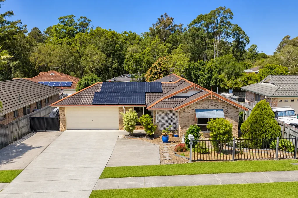 Upper Caboolture 4બેડરૂમ Space for the Family, the Toys and Everything in Between