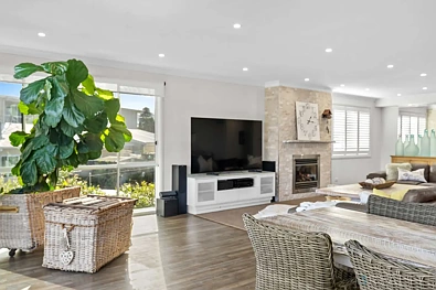 1 Marks Parade, Marks Point, NSW 2280, 6房, 4浴, House