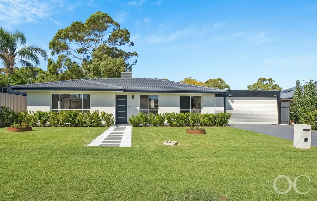 10 Leech Avenue, Morphett Vale, SA 5162