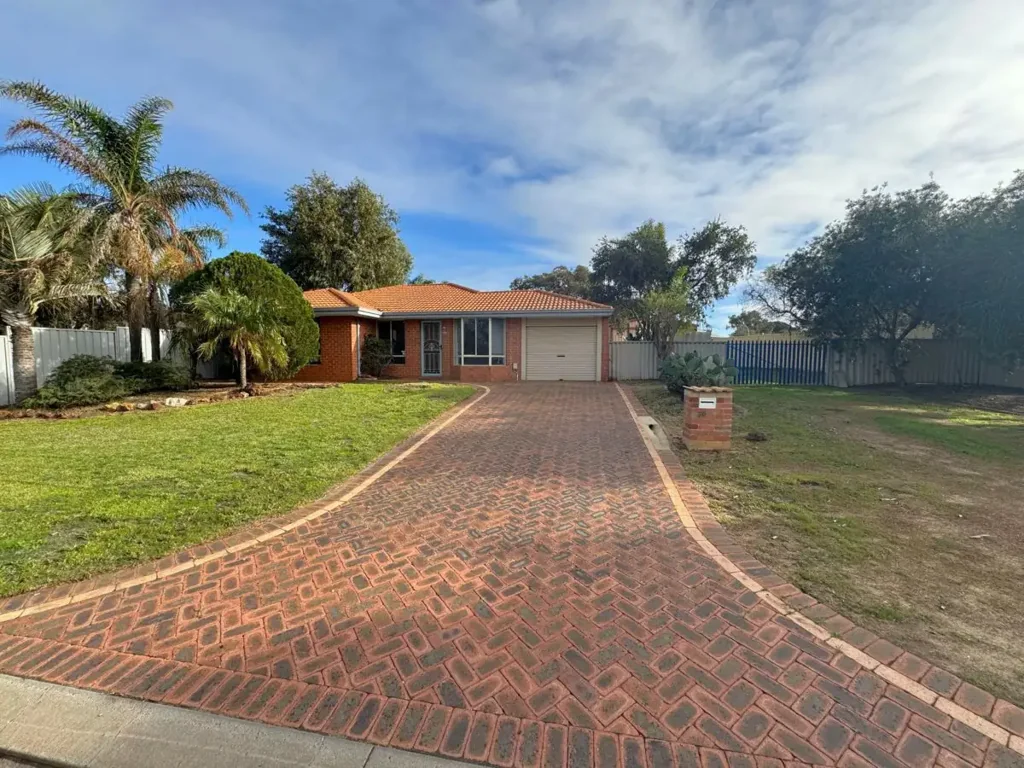 30 Tappak Street, Waggrakine, WA 6530
